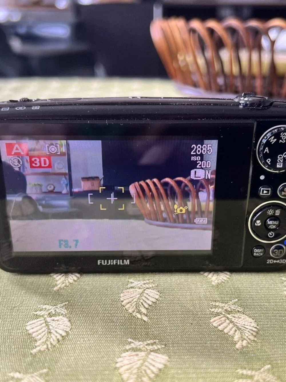 Near Mint xFujifilm FinePix REAL 3D W3 Camera 10.0MP BLACK 32 gb Manual Charger